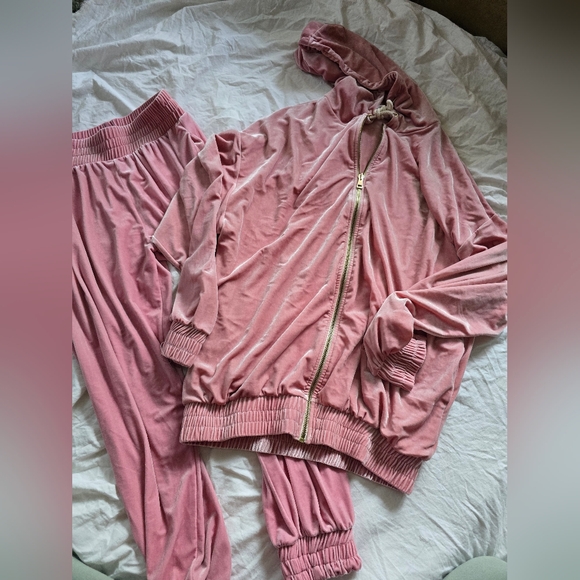 NWOT Laina Rauma Pink Velour Jogger and zip up hoodie set dance - Picture 7 of 12